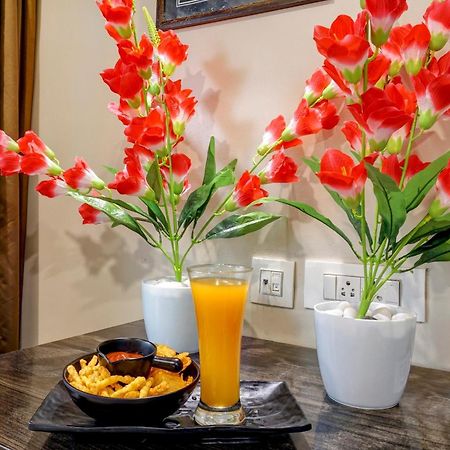 Hotel Tej Inn Plaza Near Igi Airport Delhi New Delhi Exteriör bild