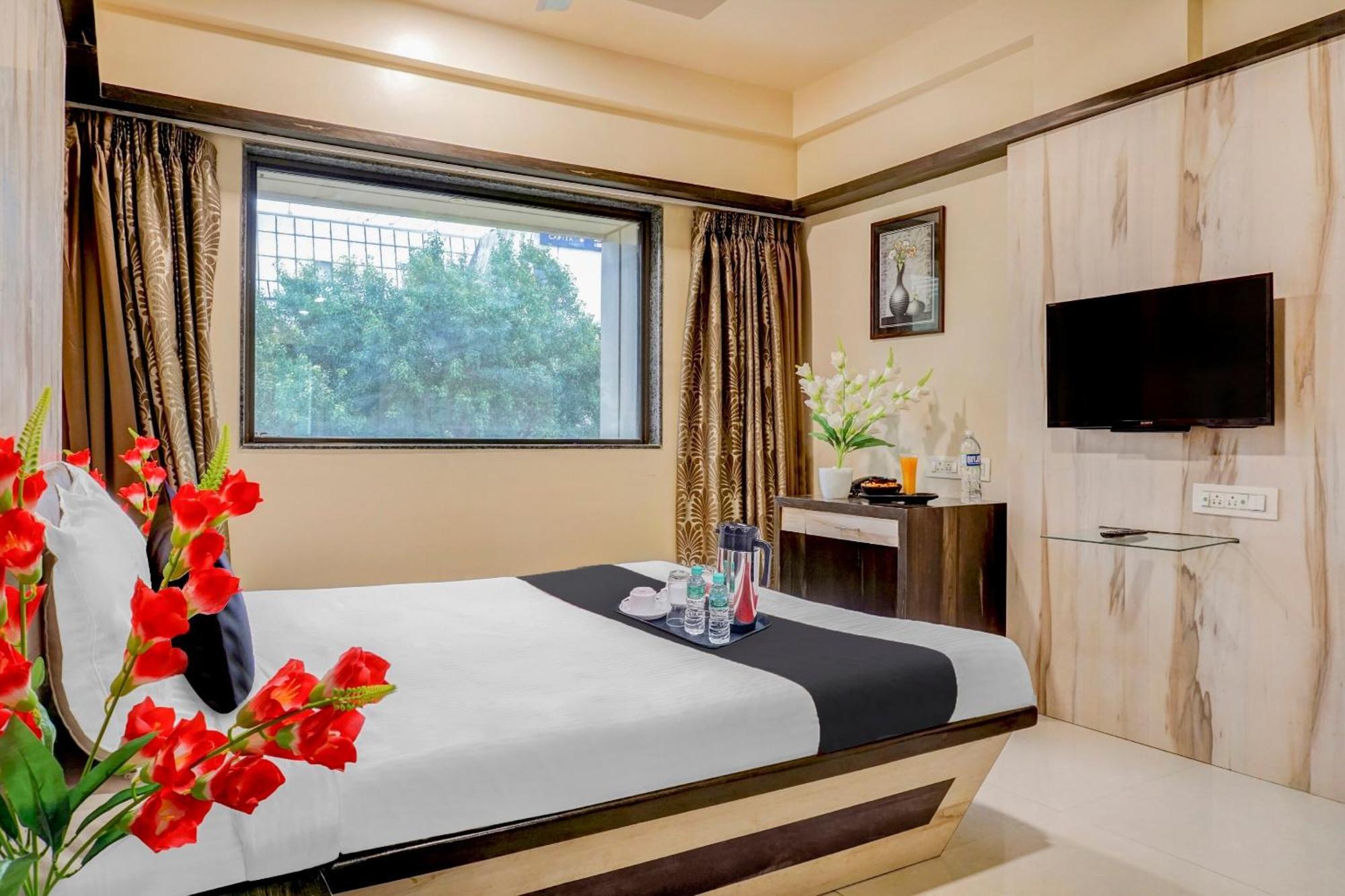 Hotel Tej Inn Plaza Near Igi Airport Delhi New Delhi Exteriör bild